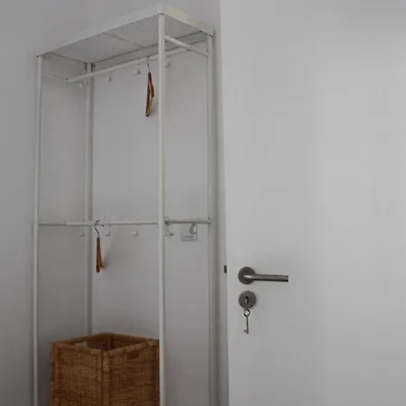 Alfama Valle Lisbon Room photo